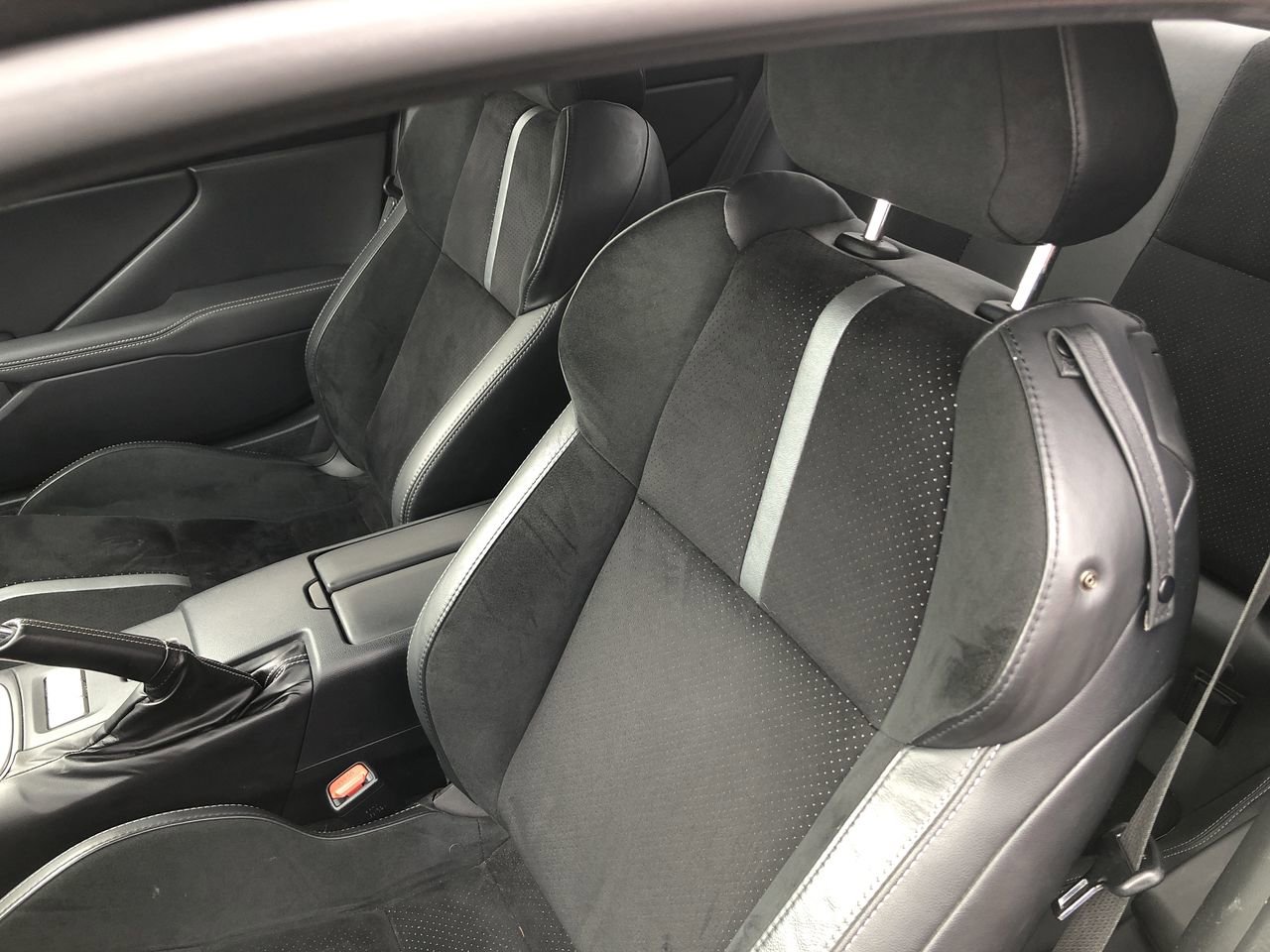 Used 2023 Toyota GR86 Premium w/ ALL Weather Mat Package (TMS) image 14