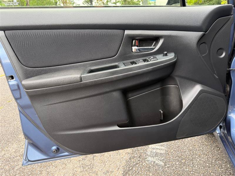 Used 2013 Subaru Impreza 2.0i Premium w/ All-Weather Pkg AWD/4WD image 29