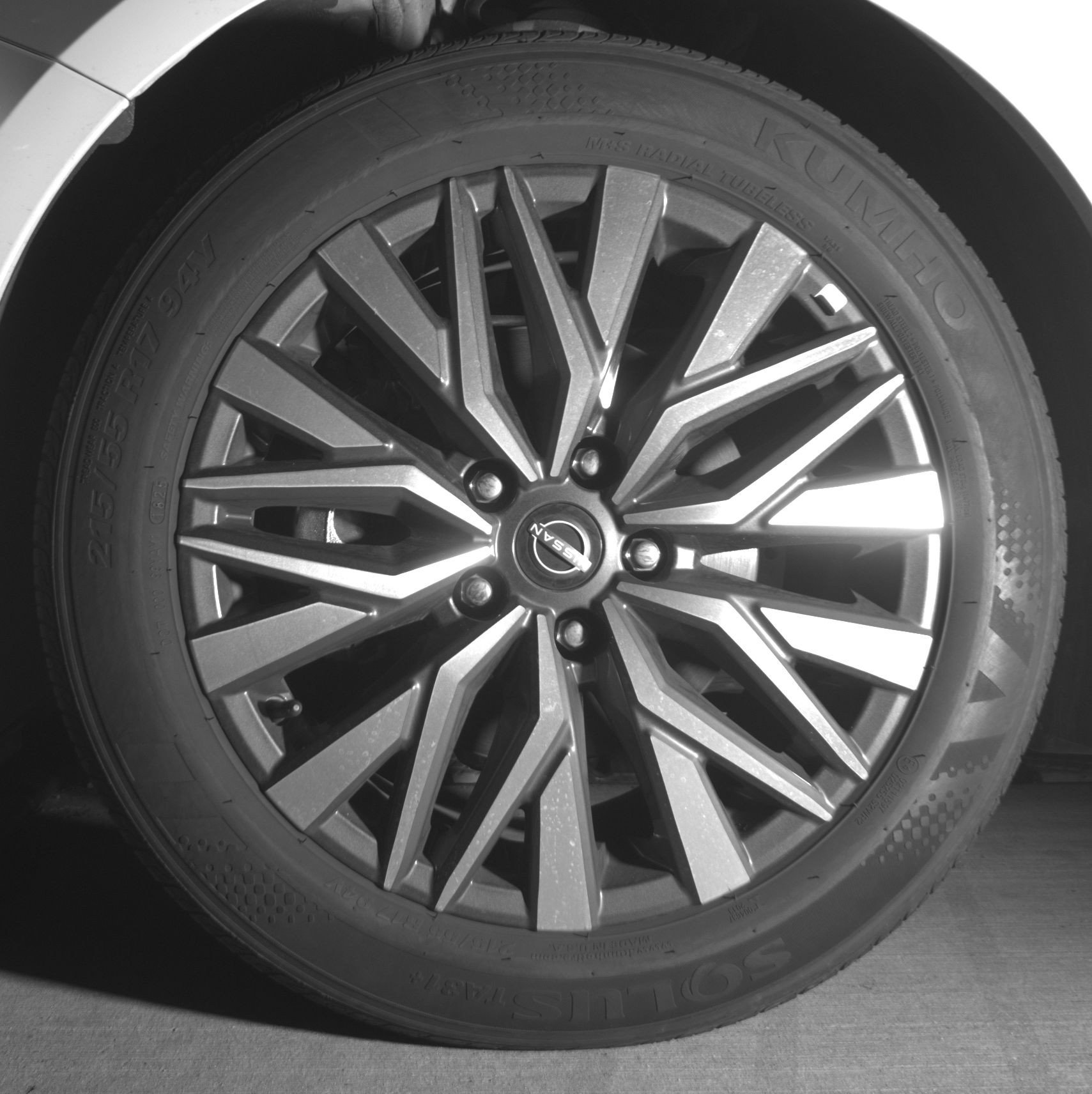 Used 2025 Nissan Altima 2.5 SV FWD image 12