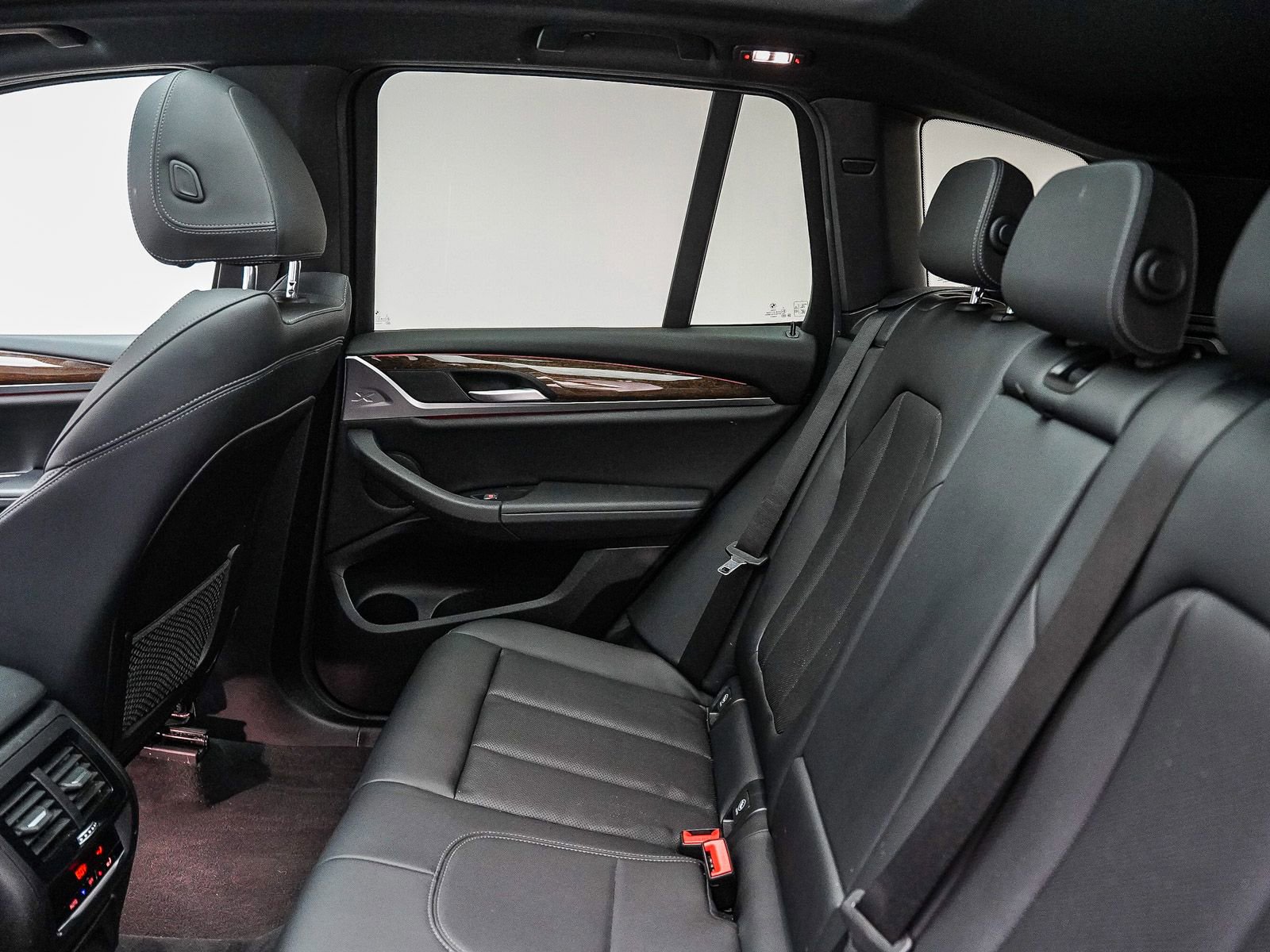 Used 2023 BMW X3 sDrive30i w/ Premium Package RWD image 20