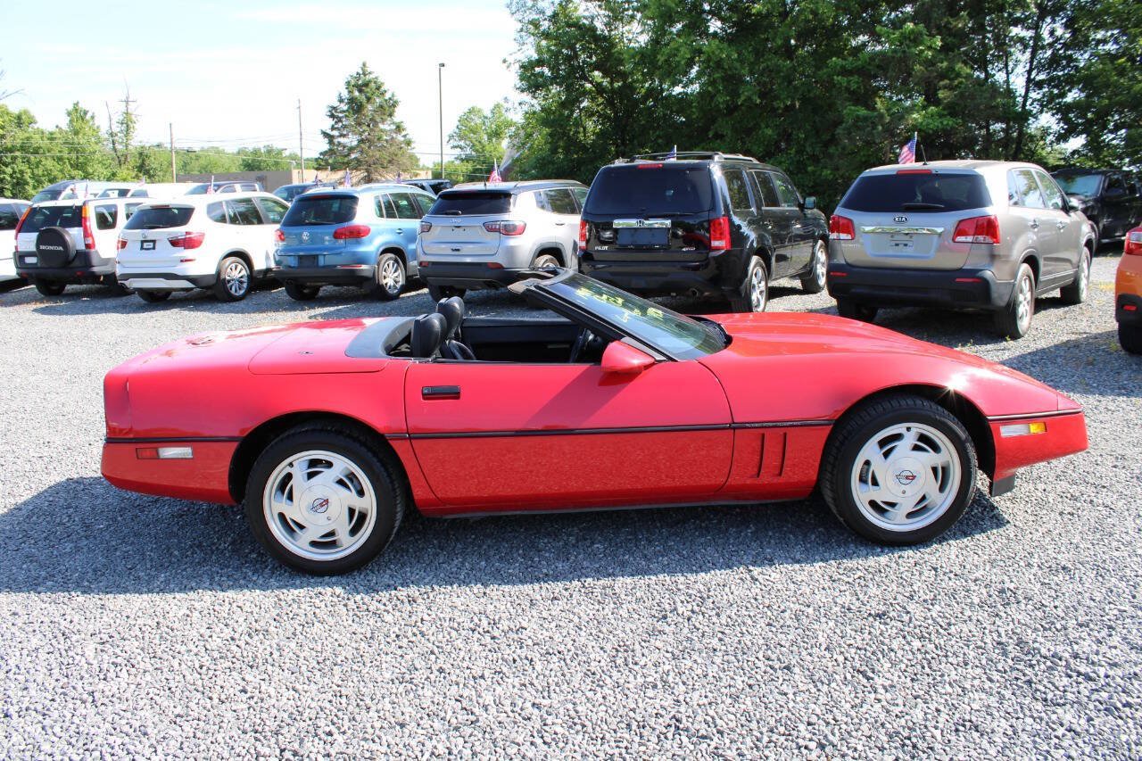Used 1989 Chevrolet Corvette Convertible RWD image 6