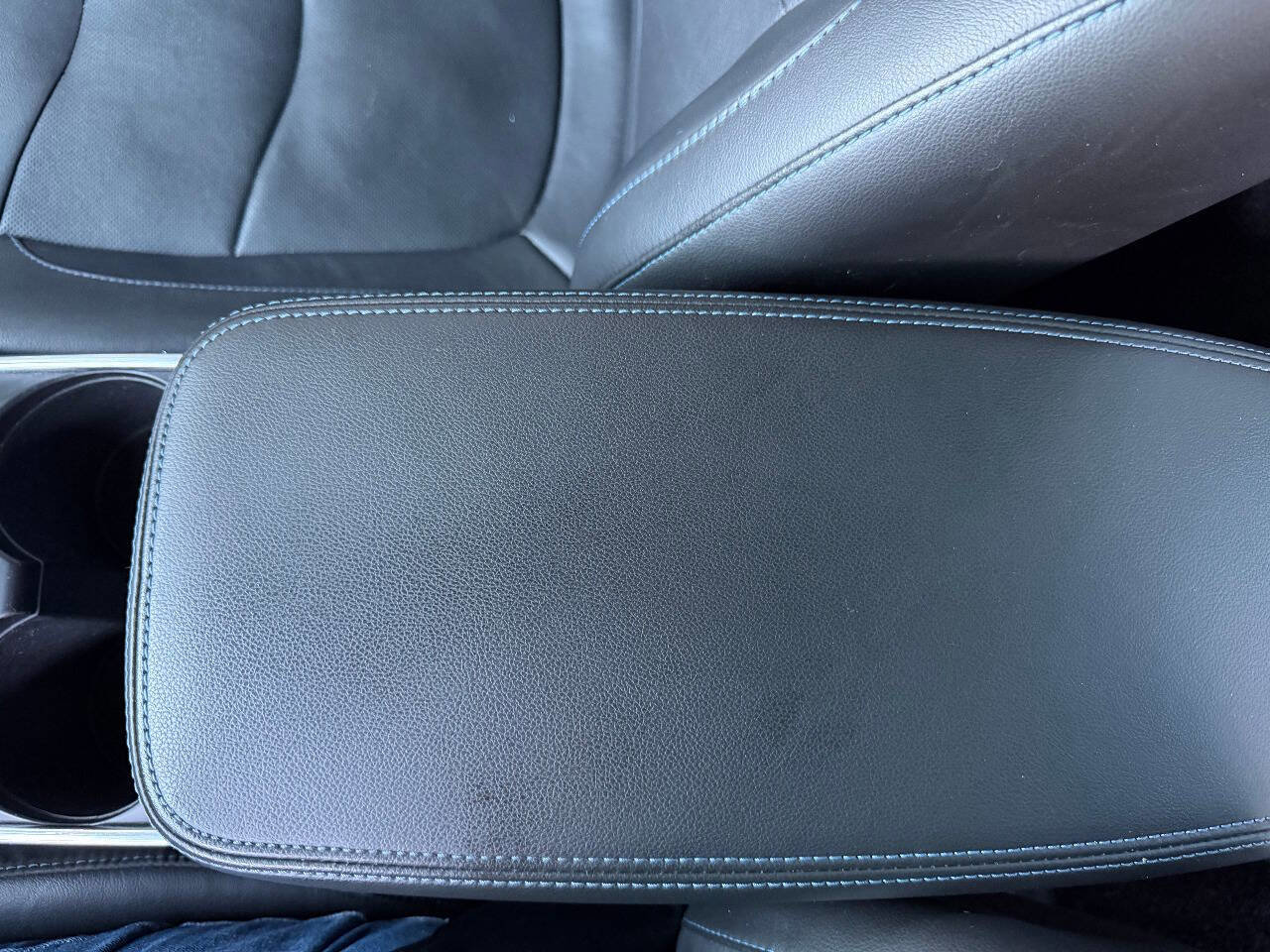 Used 2016 Chevrolet Volt Premier w/ Driver Confidence Package image 33