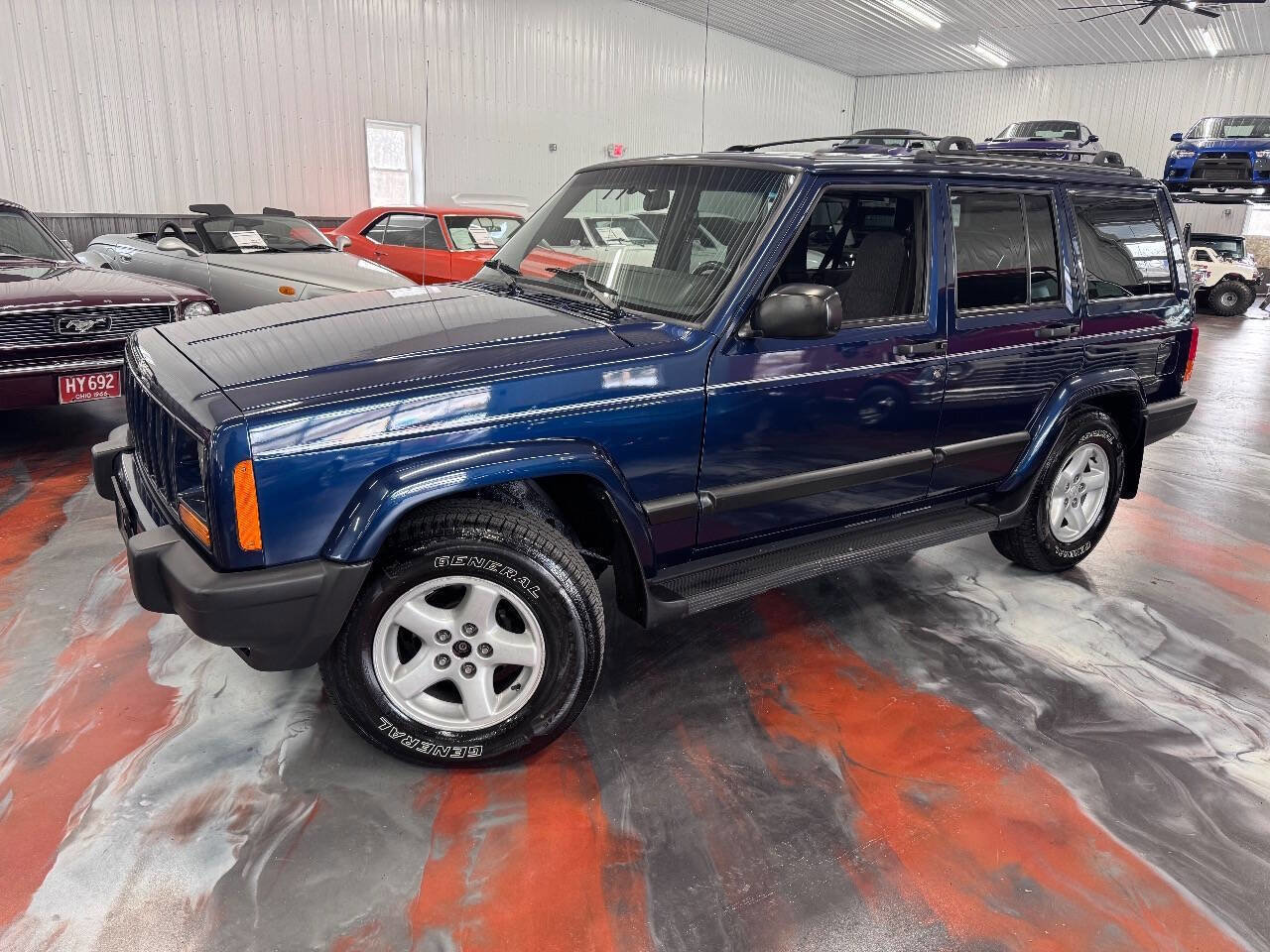 Used 2001 Jeep Cherokee Sport image 1