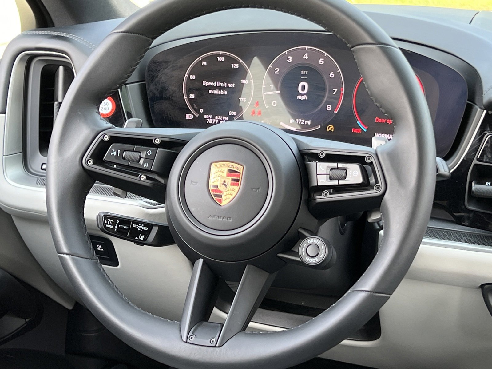 New 2025 Porsche Cayenne S image 21