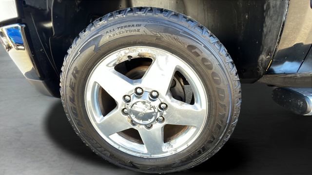 Used 2013 GMC Sierra 2500 Denali w/ Snow Plow Prep Package image 33