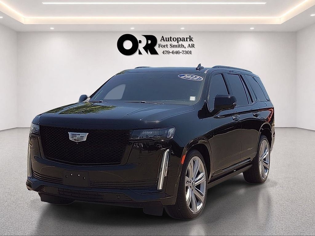 Used 2022 Cadillac Escalade Sport Platinum w/ Heavy-Duty Trailer Package AWD/4WD image 2