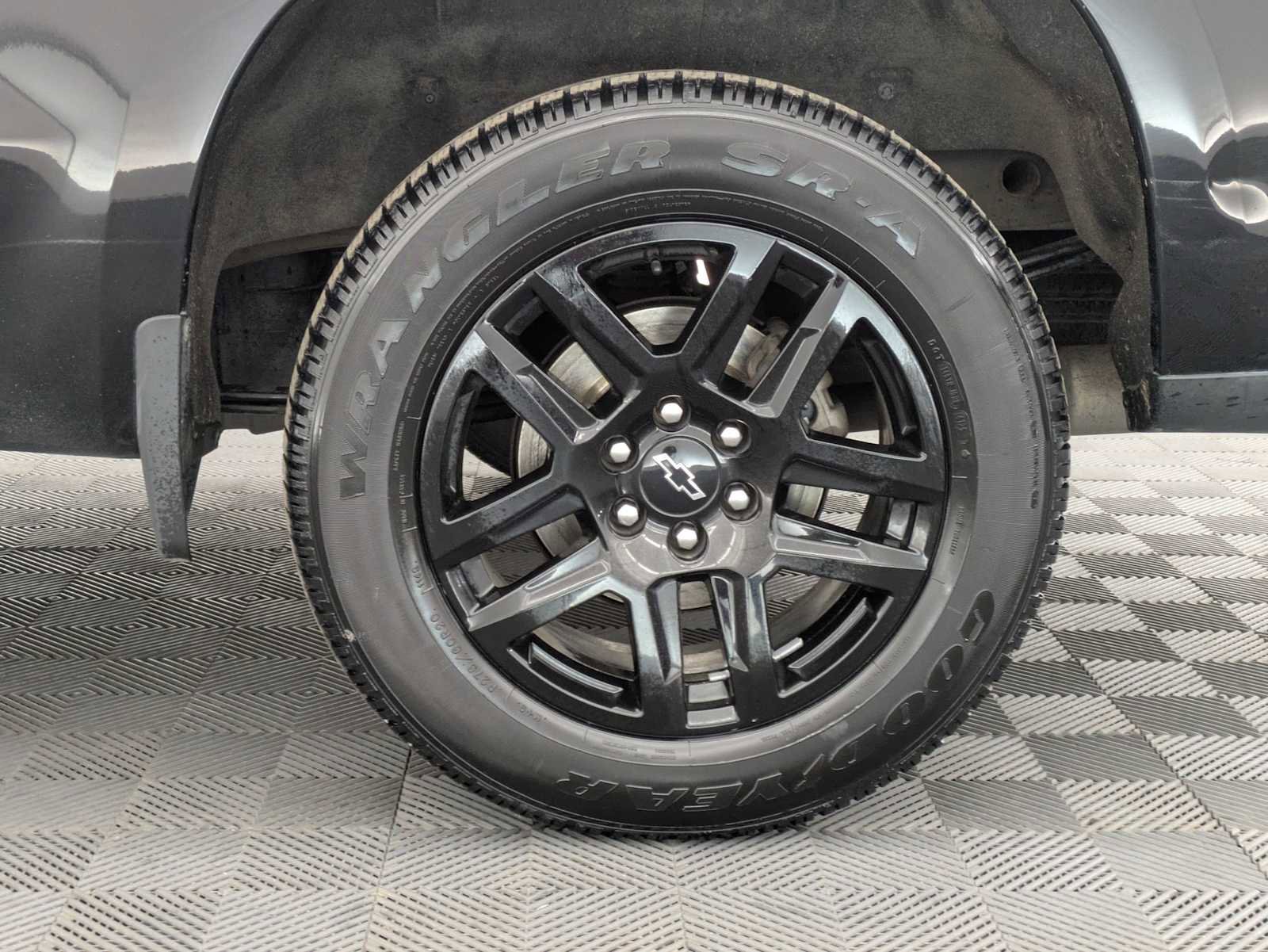 Used 2022 Chevrolet Silverado 1500 RST w/ Convenience Package II AWD/4WD image 16