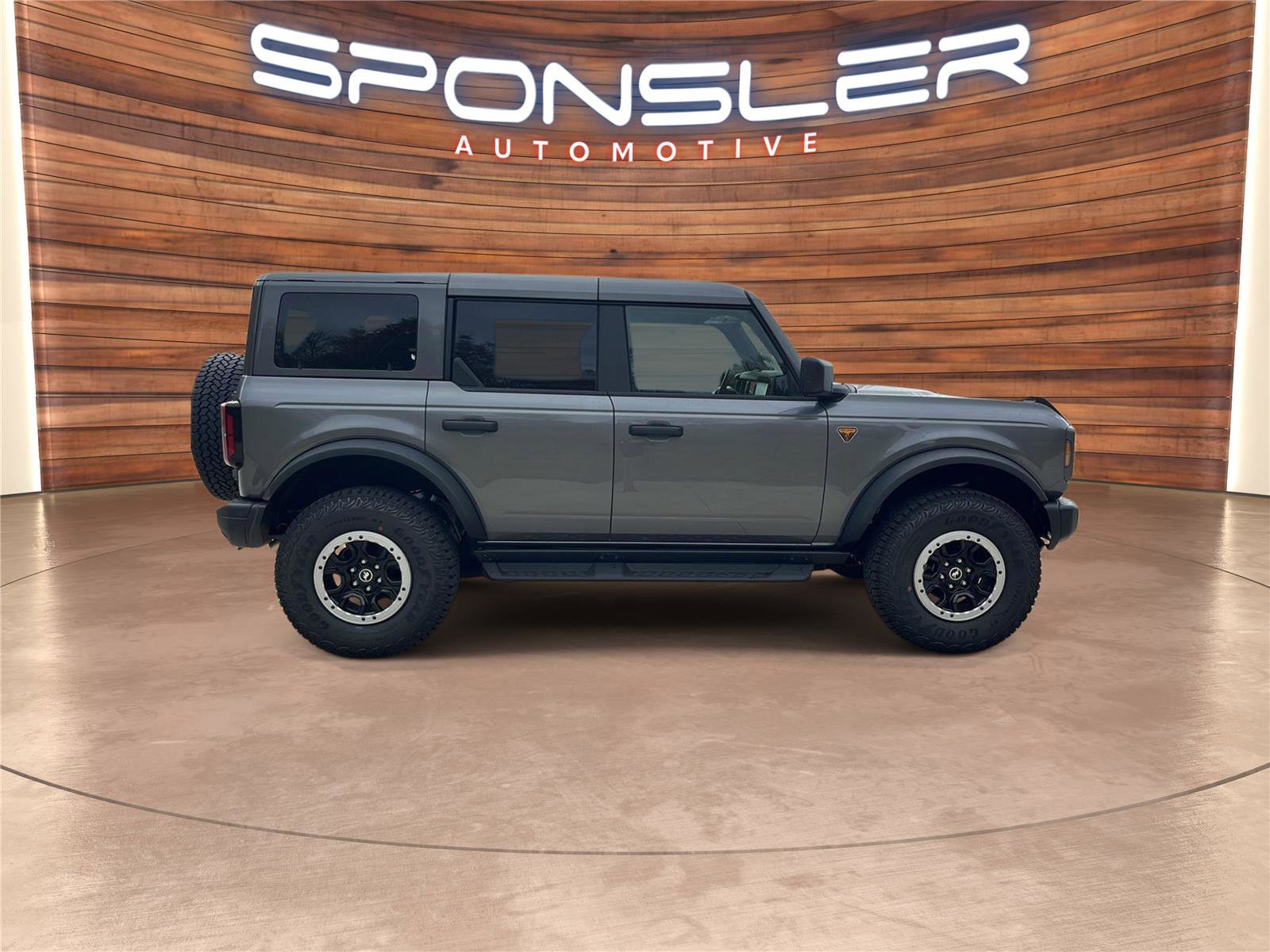 New 2025 Ford Bronco Badlands w/ Sasquatch Package AWD/4WD image 6