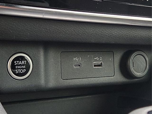 Used 2023 Nissan Rogue S image 24