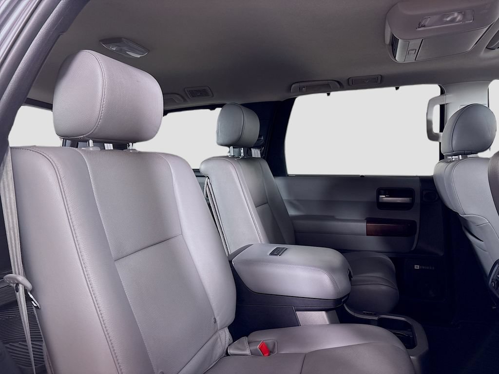 Used 2013 Toyota Sequoia Platinum AWD/4WD image 30
