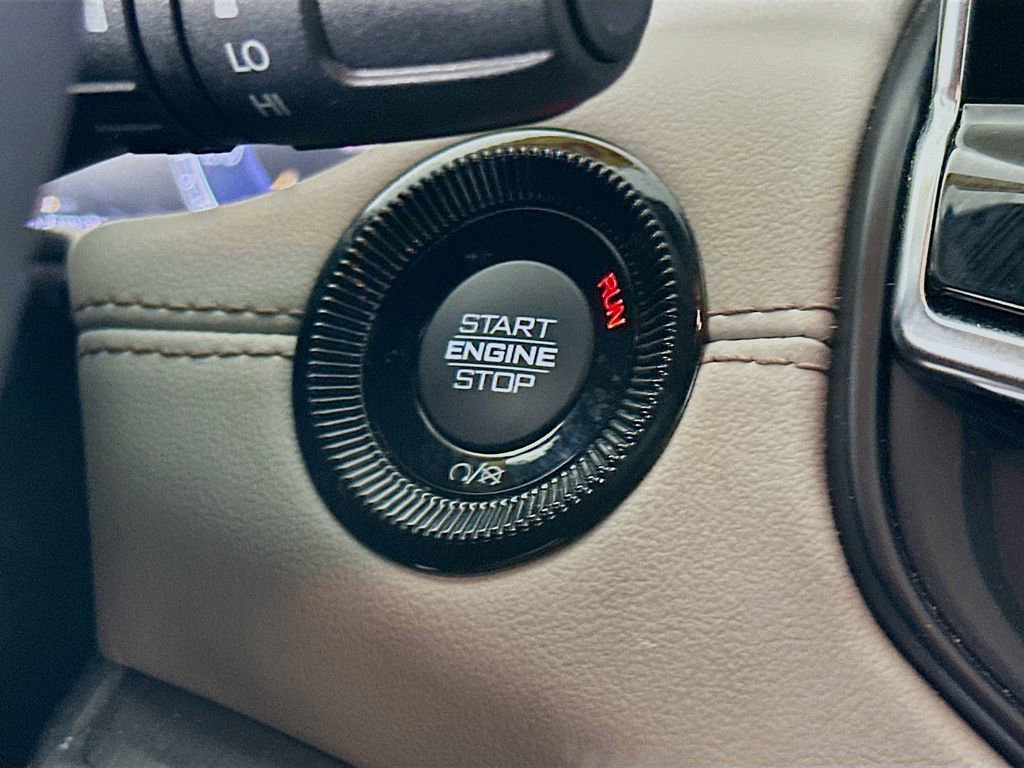 Used 2024 Jeep Compass Limited w/ Elite Group image 20