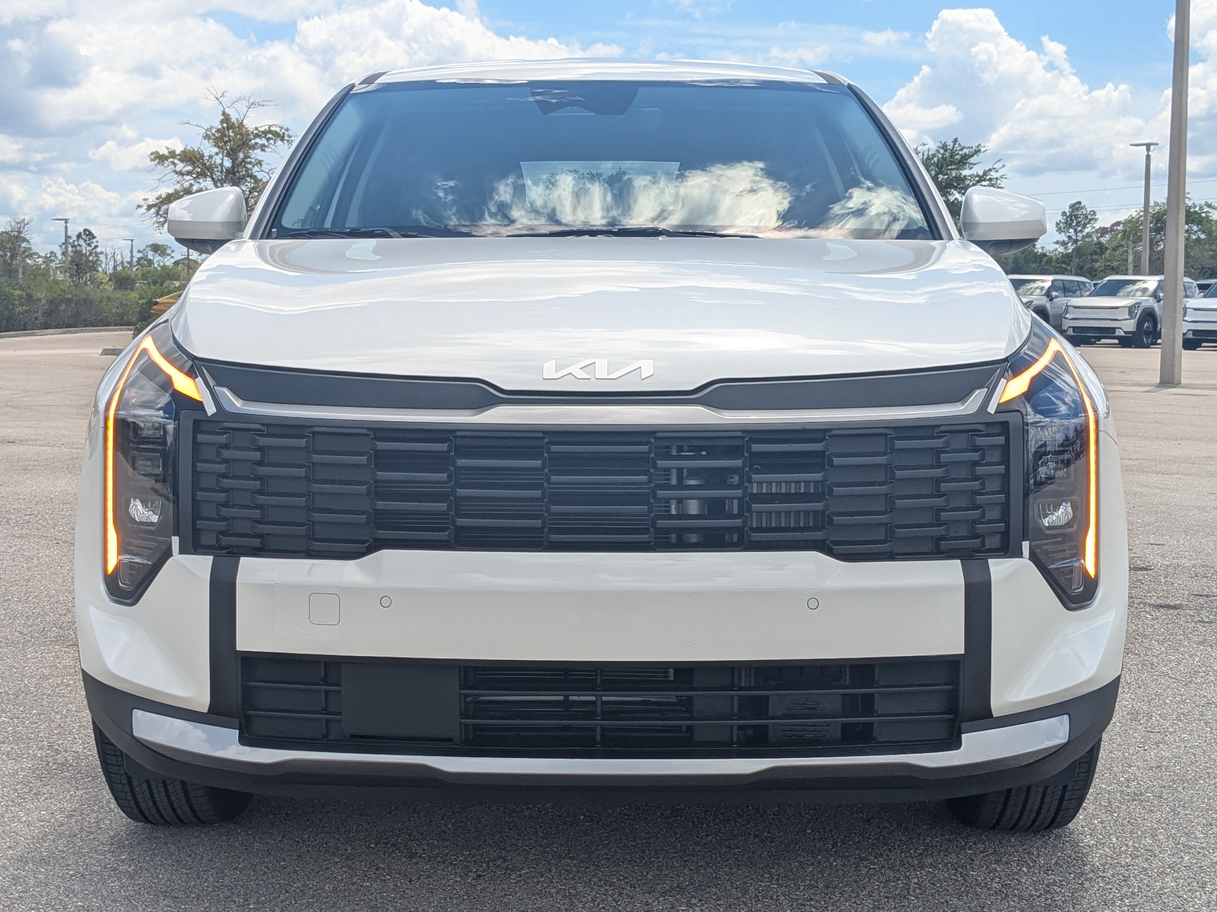 New 2026 Kia Sportage LX FWD image 3