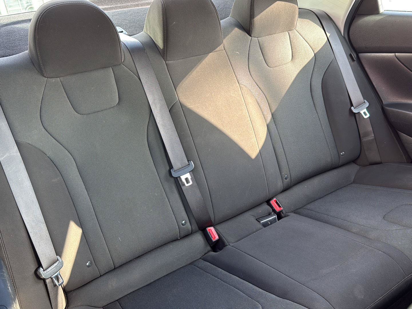 Used 2024 Hyundai Elantra SE FWD image 32