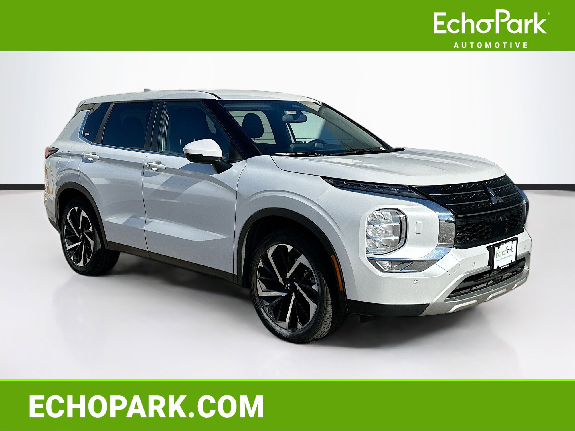 Used 2024 Mitsubishi Outlander SE