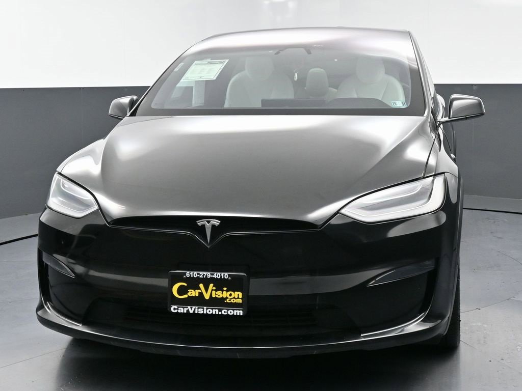 Used 2022 Tesla Model X Plaid image 3