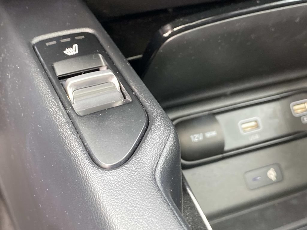 Used 2022 Kia Telluride S AWD/4WD image 16