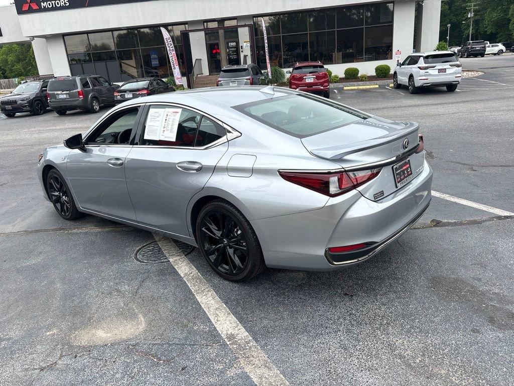 Used 2023 Lexus ES 300h F Sport FWD image 5