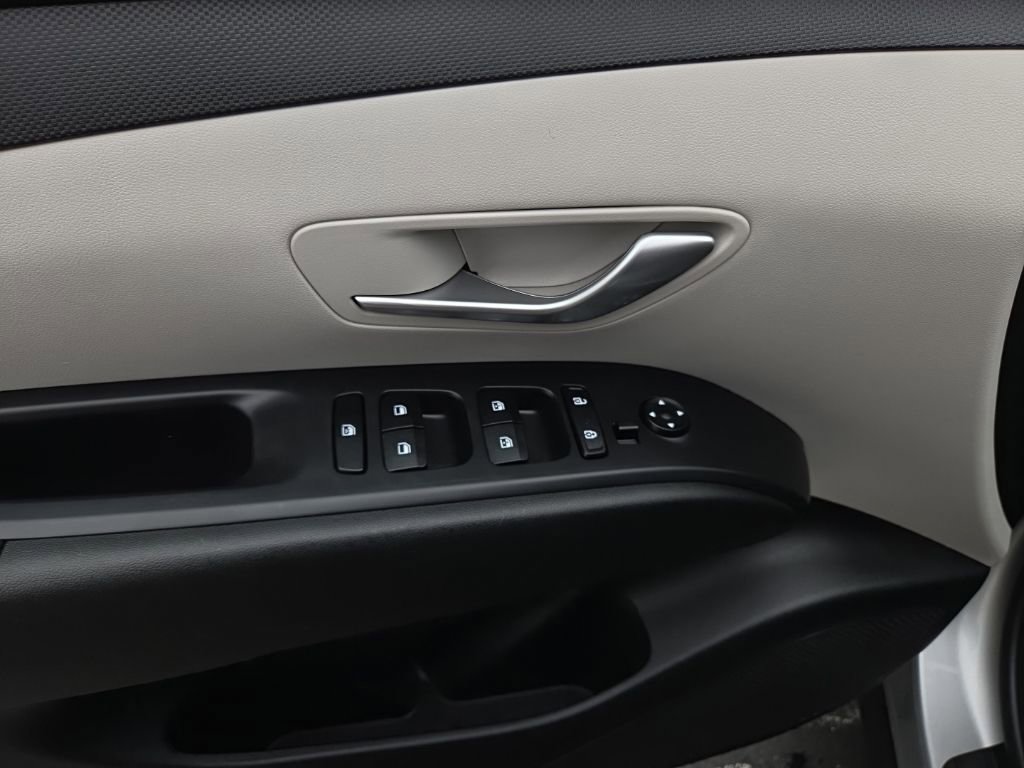 Certified 2023 Hyundai Tucson SEL AWD/4WD image 22