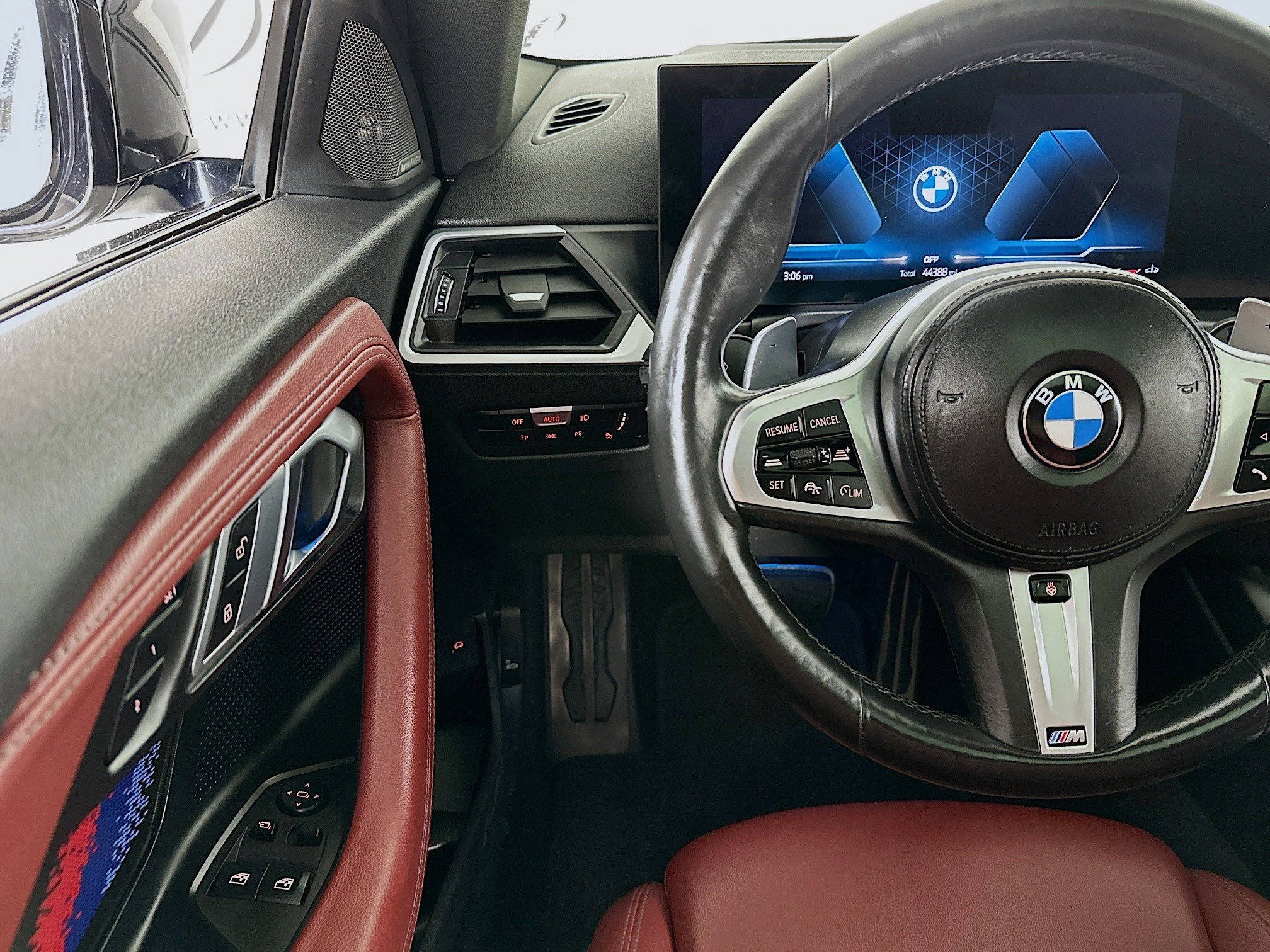 Used 2023 BMW 230i xDrive Coupe w/ Premium Package AWD/4WD image 10