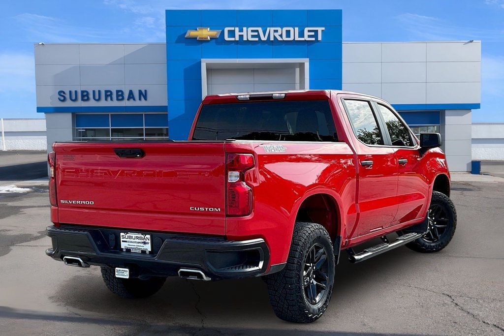 Used 2024 Chevrolet Silverado 1500 Custom Trail Boss AWD/4WD image 4