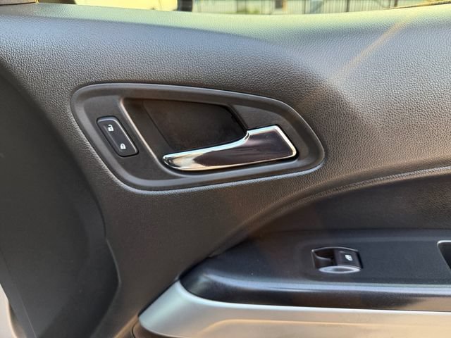 Used 2015 Chevrolet Colorado LT w/ LT Convenience Package RWD image 5