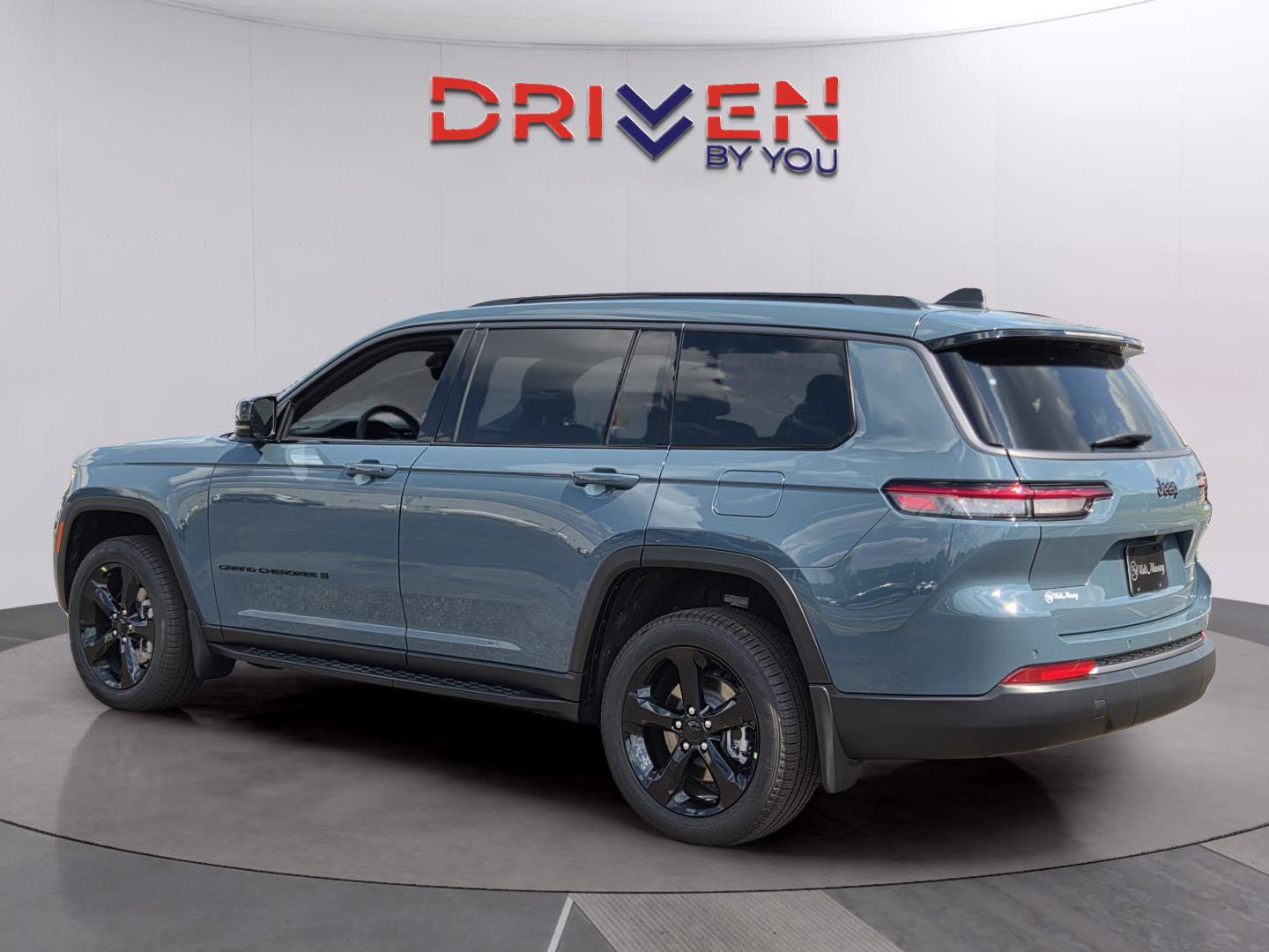 New 2026 Jeep Grand Cherokee L Limited image 3