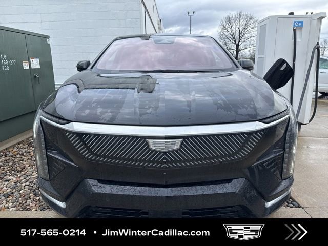 Certified 2025 Cadillac Optiq Luxury 2 w/ LPO, Floor Liner Package AWD/4WD image 4