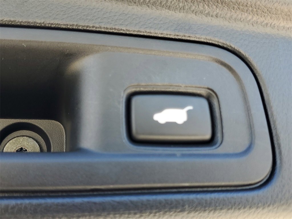 Used 2022 Honda Pilot Black Edition image 10