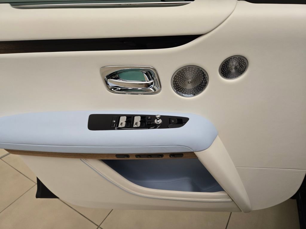 Certified 2025 Rolls-Royce Ghost AWD/4WD image 31