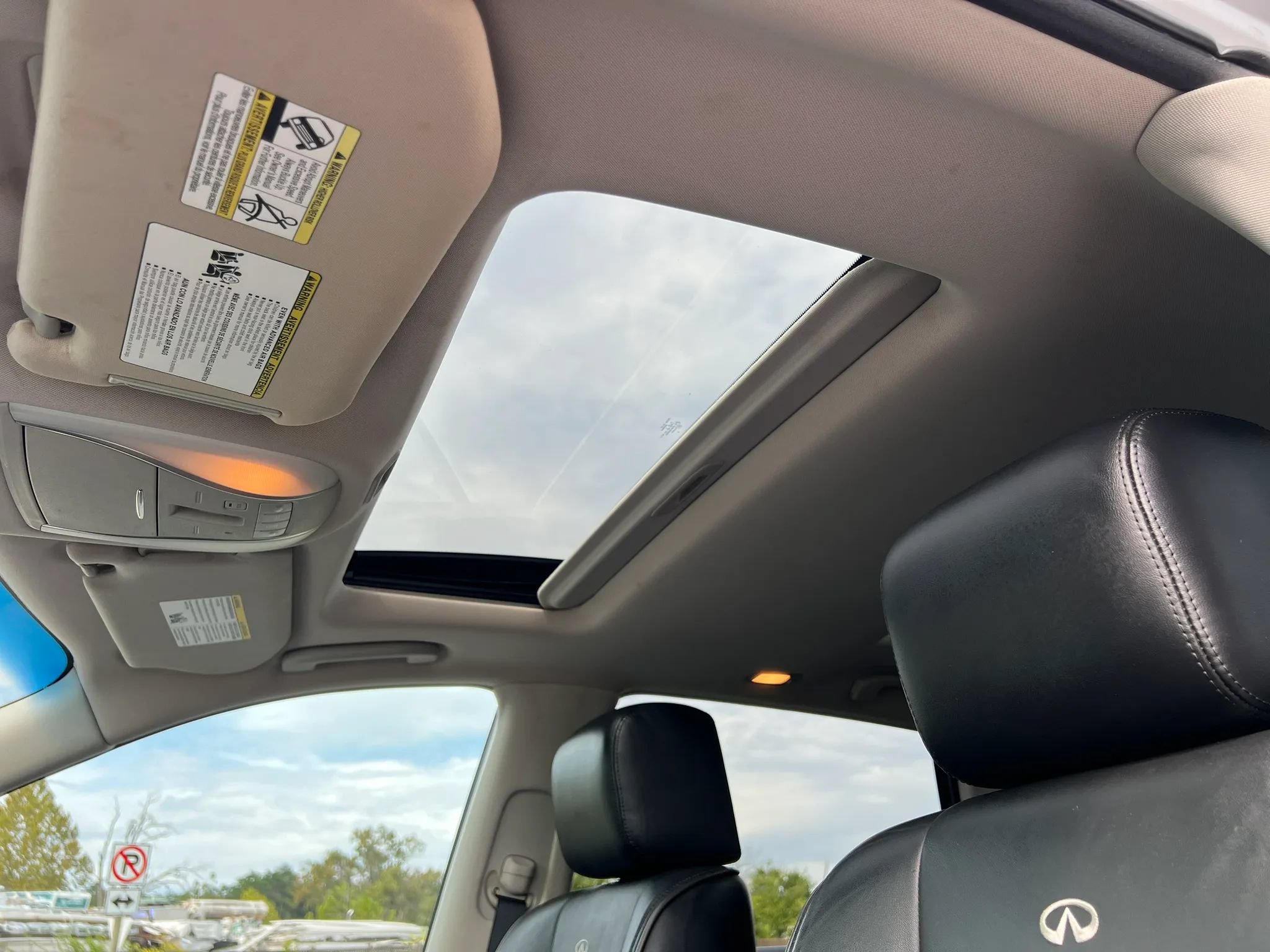 Used 2013 INFINITI JX35 AWD w/ Premium Pkg image 35