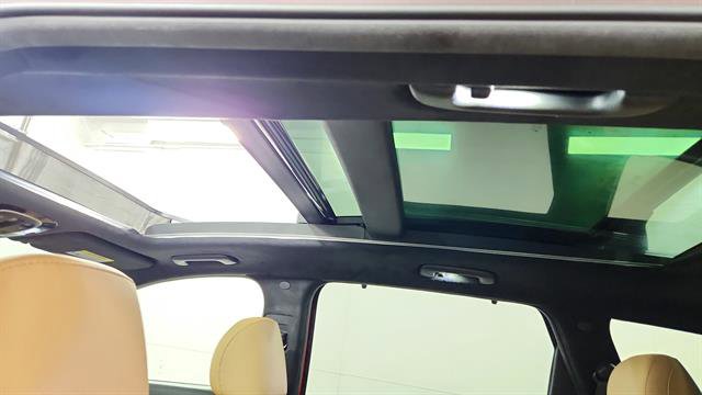 Used 2021 Hyundai Santa Fe Calligraphy w/ Cargo Package image 12