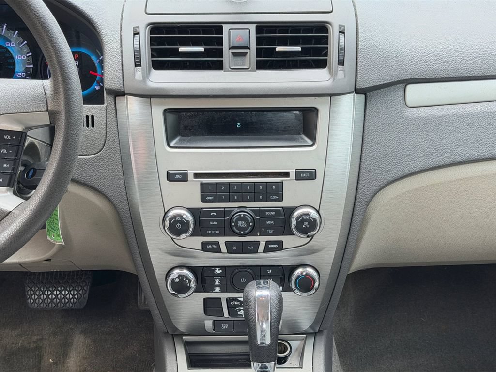 Used 2012 Ford Fusion SE FWD image 16