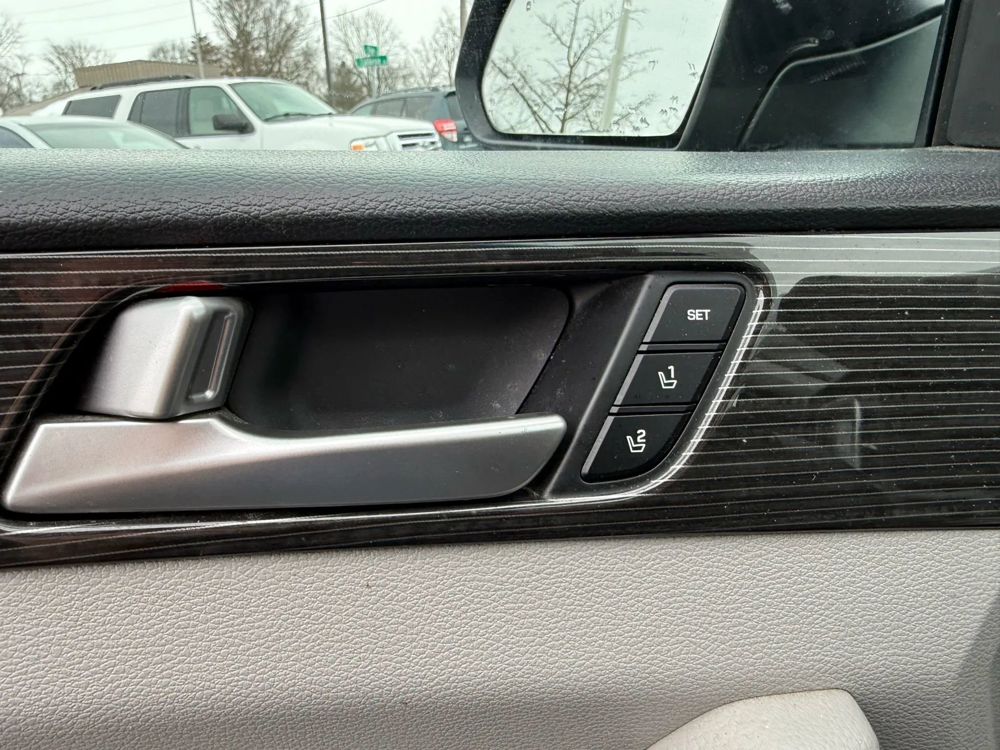 Used 2019 Hyundai Sonata Limited image 11