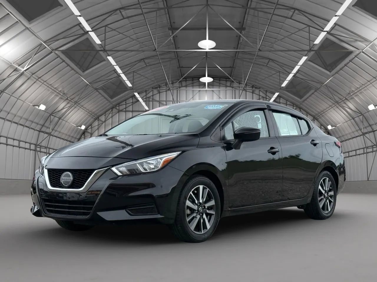 Used 2021 Nissan Versa SV image 4