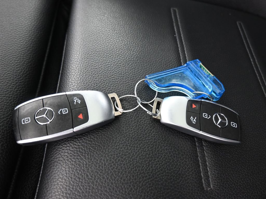 Used 2020 Mercedes-Benz CLA 250 4MATIC image 55