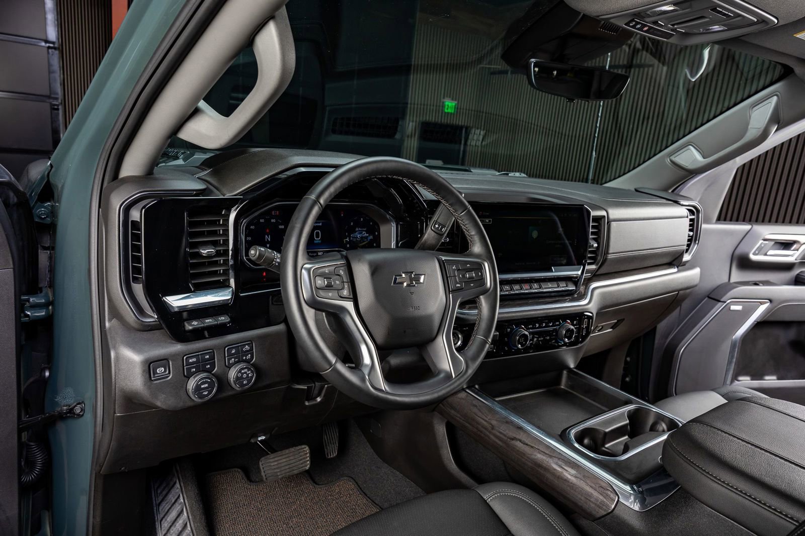 Used 2025 Chevrolet Silverado 2500 LTZ w/ Trail Boss Package image 18