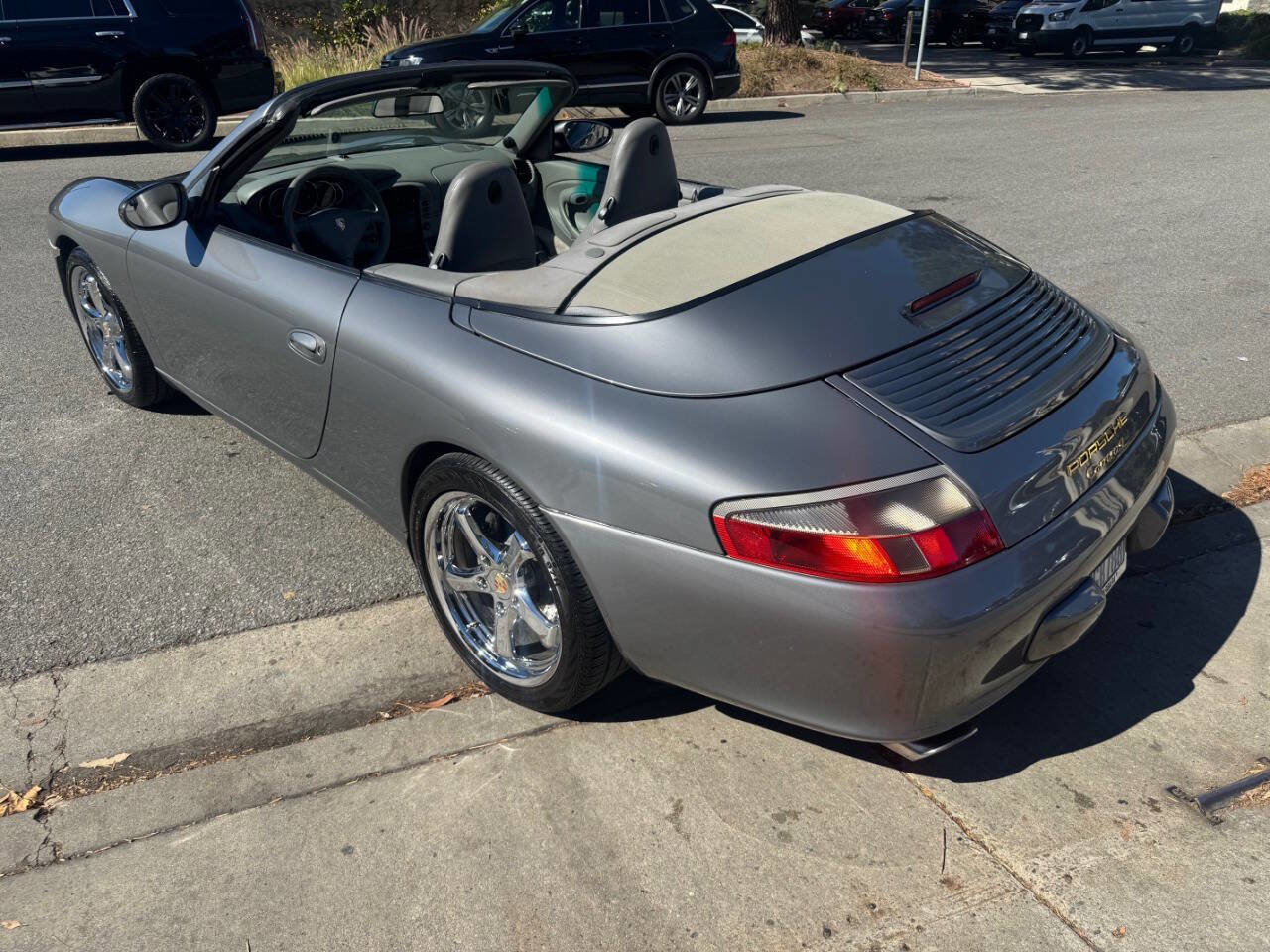 Used 2003 Porsche 911 Carrera image 4