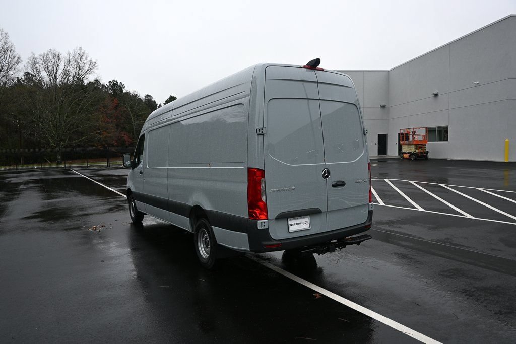 Used 2026 Mercedes-Benz Sprinter 3500 image 4