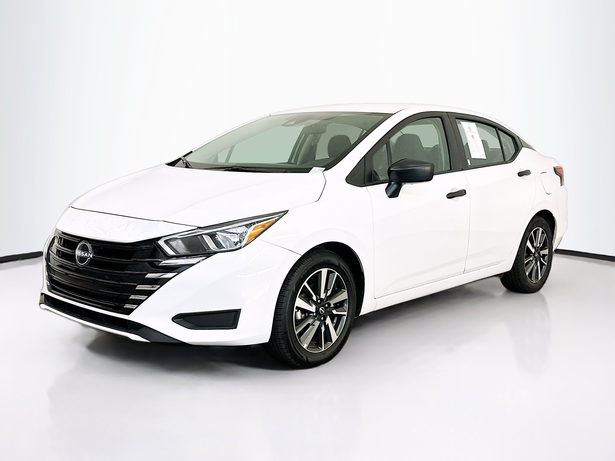 Used 2024 Nissan Versa S w/ S Plus Package image 3