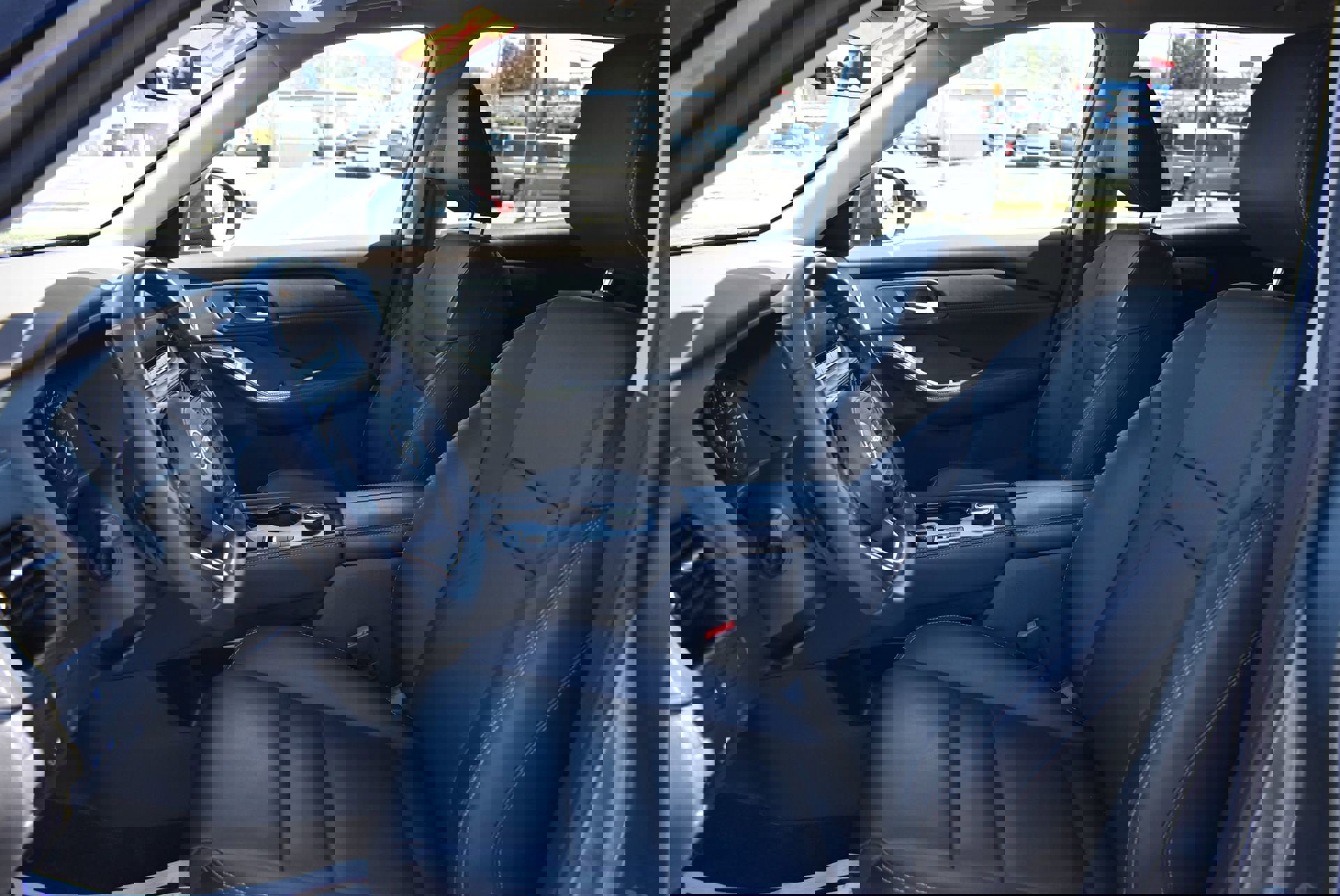 Used 2023 Nissan Rogue SL AWD/4WD image 16