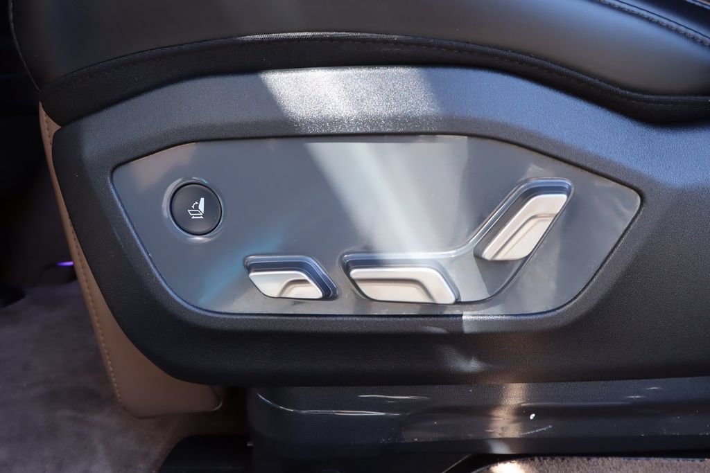 Used 2024 Kia EV9 GT-Line AWD/4WD image 38