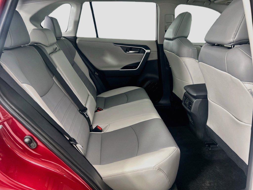Used 2025 Toyota RAV4 Limited w/ Advanced Technology Package FWD image 21