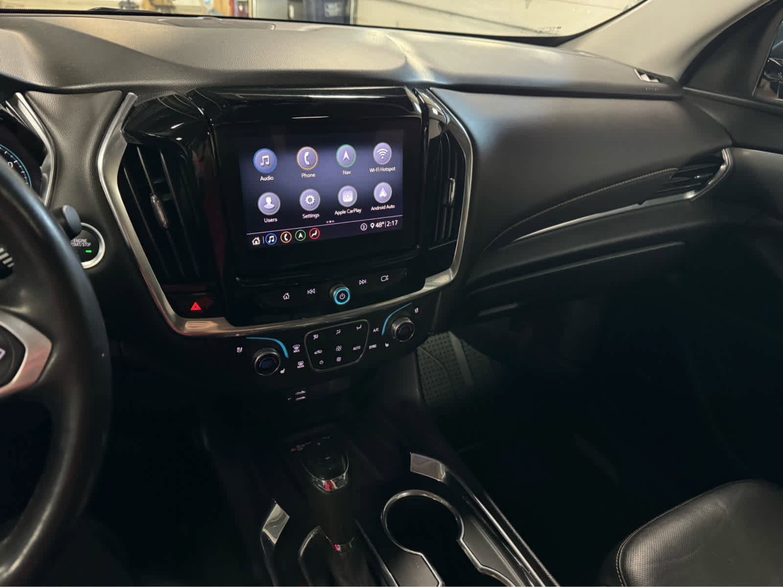 Used 2020 Chevrolet Traverse Premier image 18