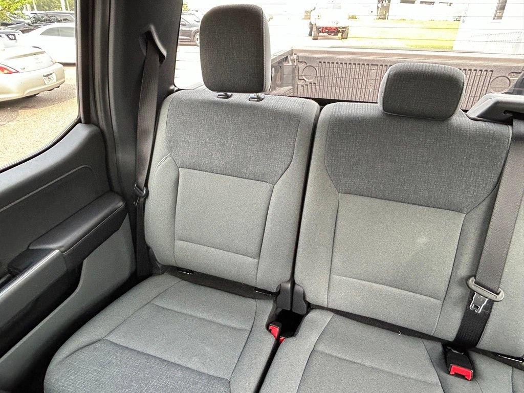 Used 2025 Ford F150 Lightning XLT AWD/4WD image 12