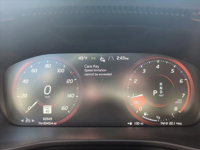 Used 2021 Volvo XC40 T5 Inscription w/ Climate Package image 11