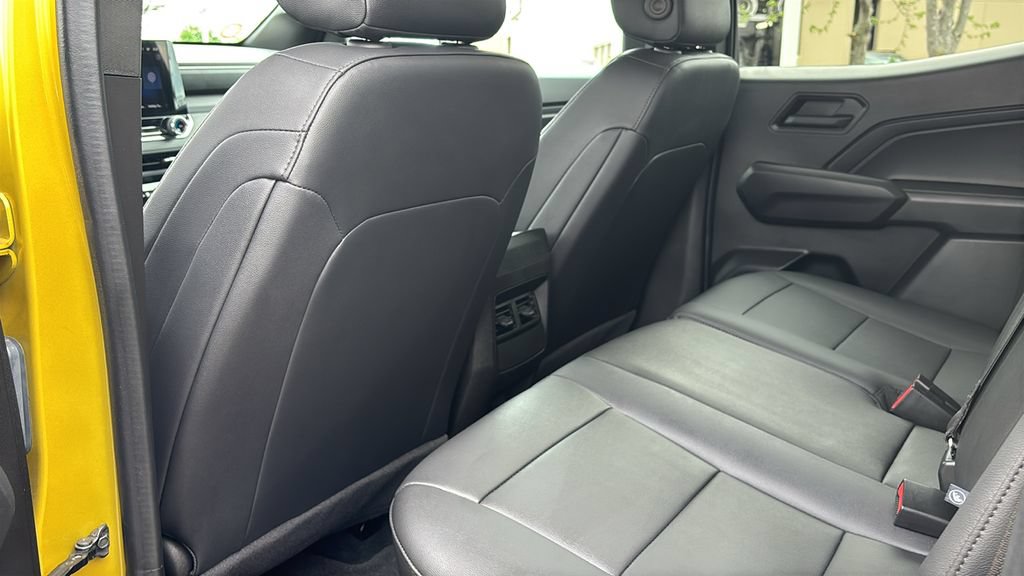 Used 2024 Chevrolet Colorado Trail Boss AWD/4WD image 31