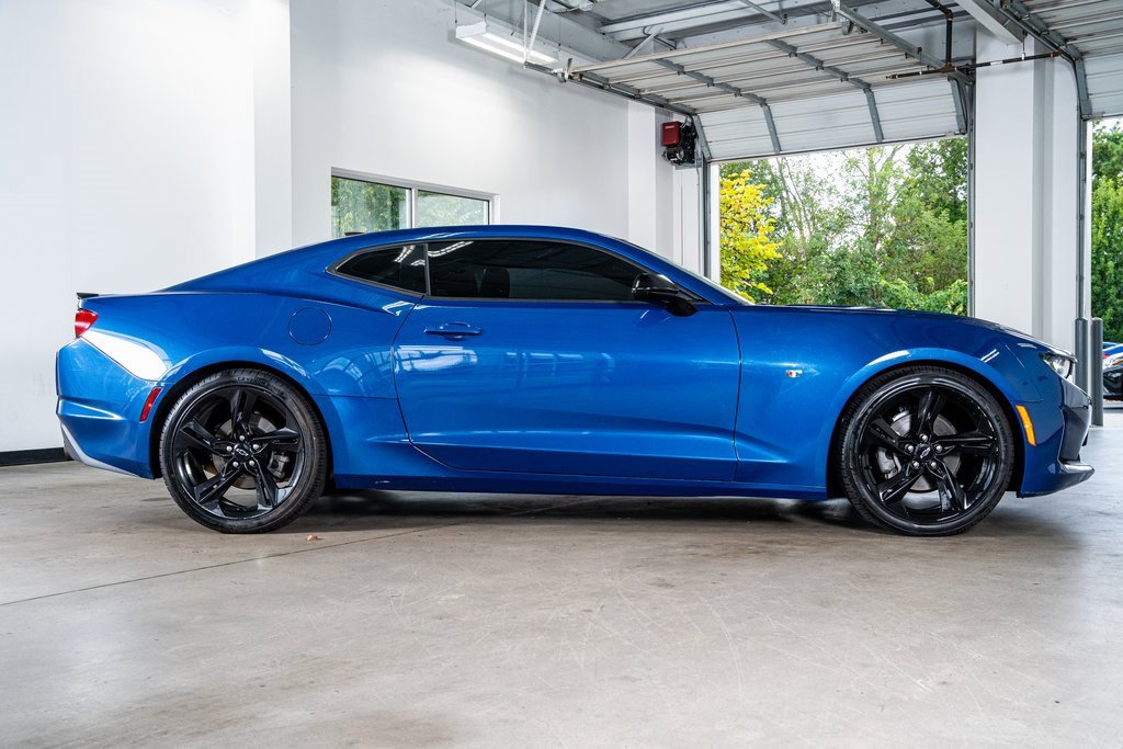 Used 2022 Chevrolet Camaro LT image 5