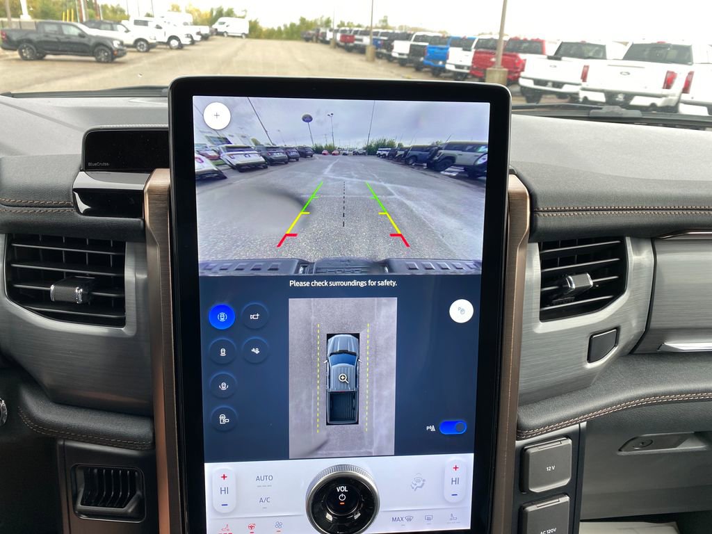 Used 2023 Ford F150 Lightning Lariat image 22