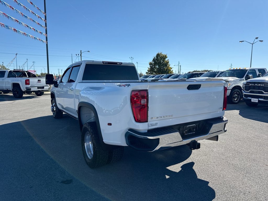 Used 2024 Chevrolet Silverado 3500 LTZ w/ LTZ Convenience Package AWD/4WD image 4