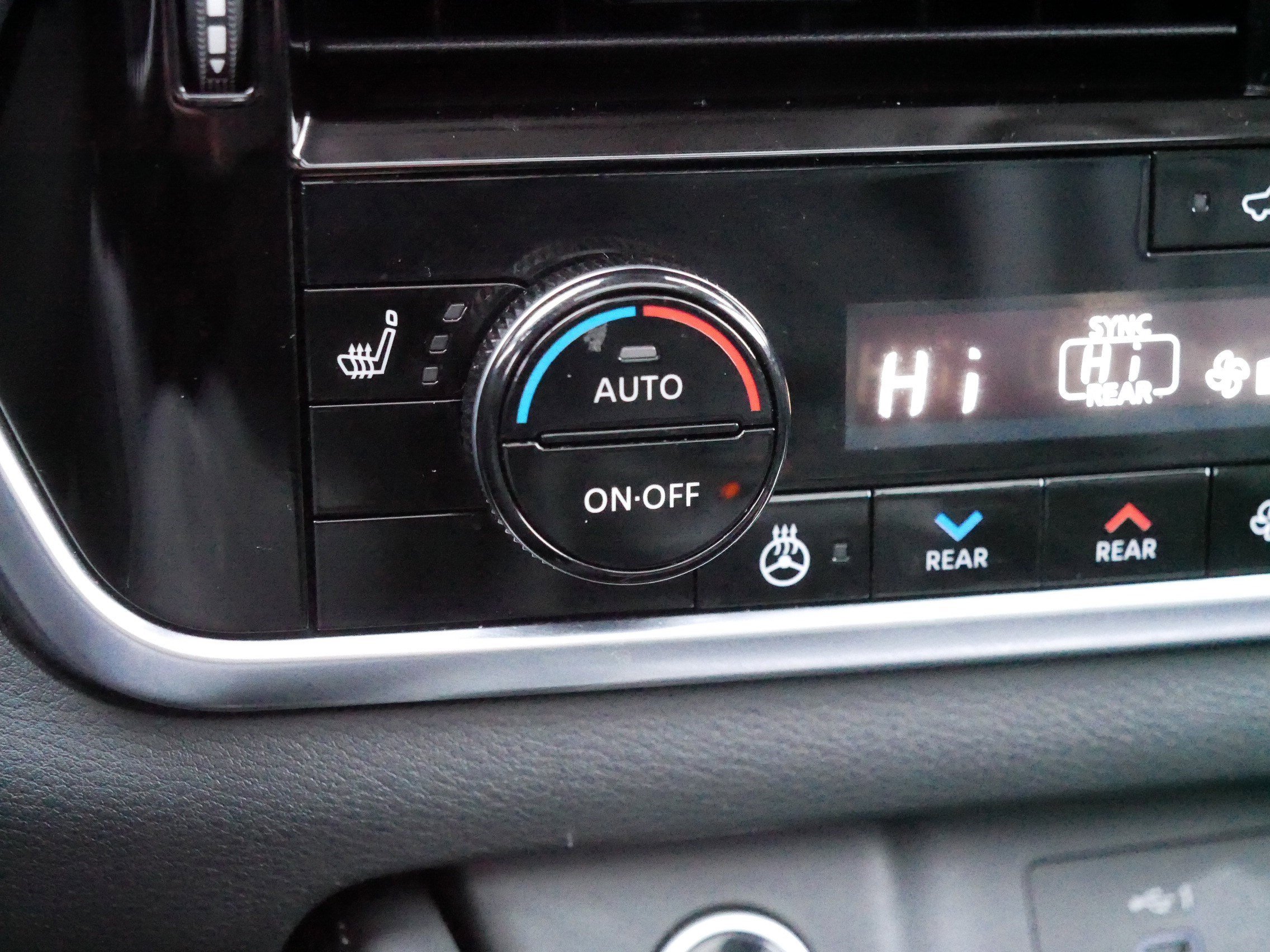 Certified 2022 Nissan Rogue Platinum w/ Head-Up Display Package image 32